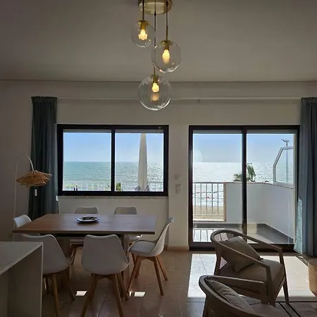 Moderno Na Com Varanda Grande Daire *
