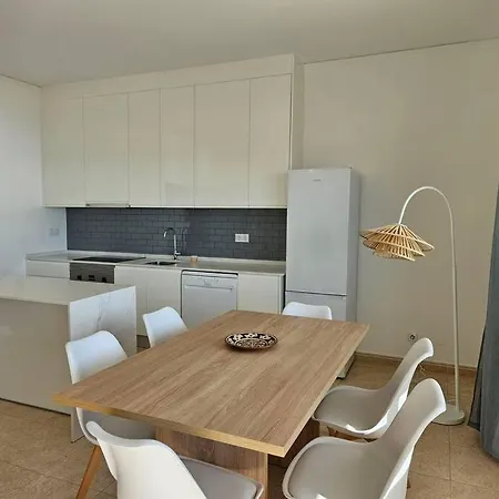 Moderno Na Com Varanda Grande Apartment *